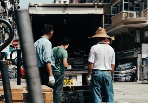 What Is The Difference Between Moving Brokers And Moving Companies?